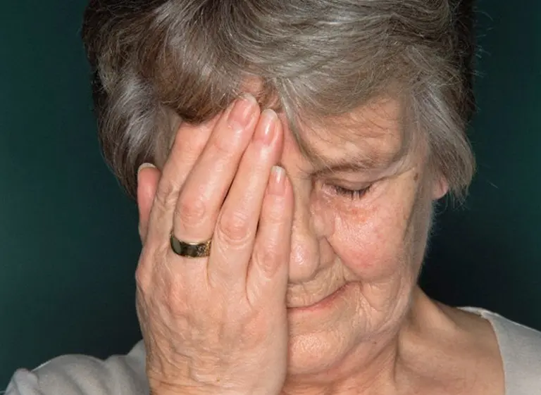 Con la excusa de los nuevos bonos oficiales, engañan a mujer y le roban a u$s150.000