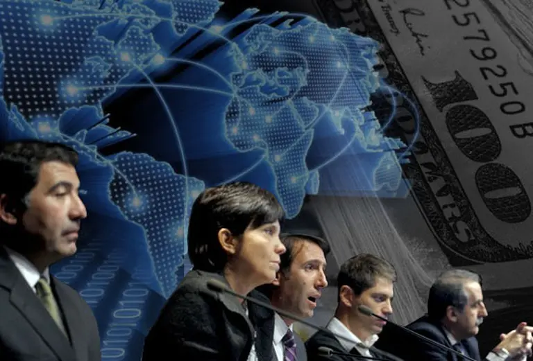 El Gobierno deprecia el peso al 2% mensual pero insiste que una devaluación serí­a un desastre