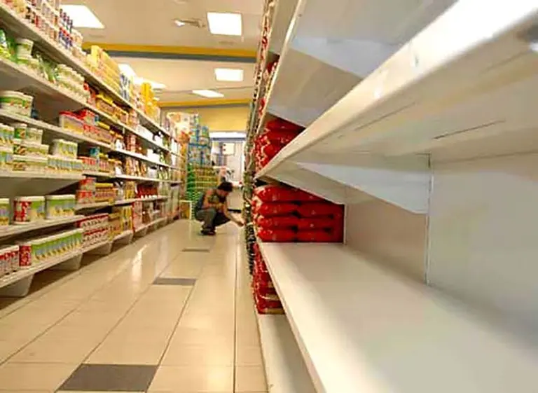 Escasez en Venezuela: el 90% de los bienes que se consumen son importados
