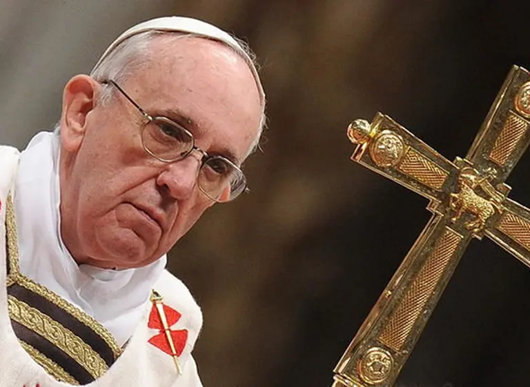 Otra señal de cambio: el Papa crea una comisión para investigar al Banco del Vaticano