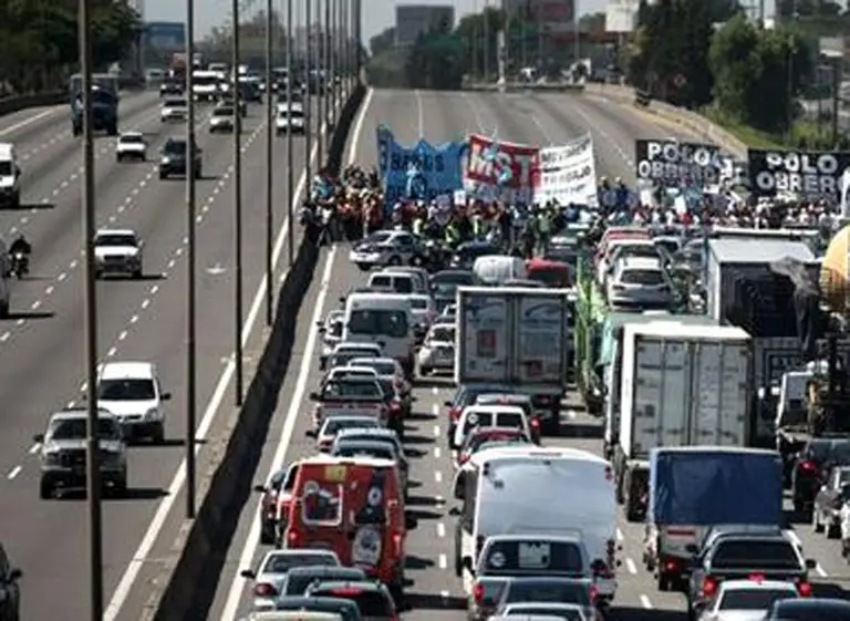 ¿Tiene herramientas el Estado para actuar en los piquetes "contra" el trabajo?