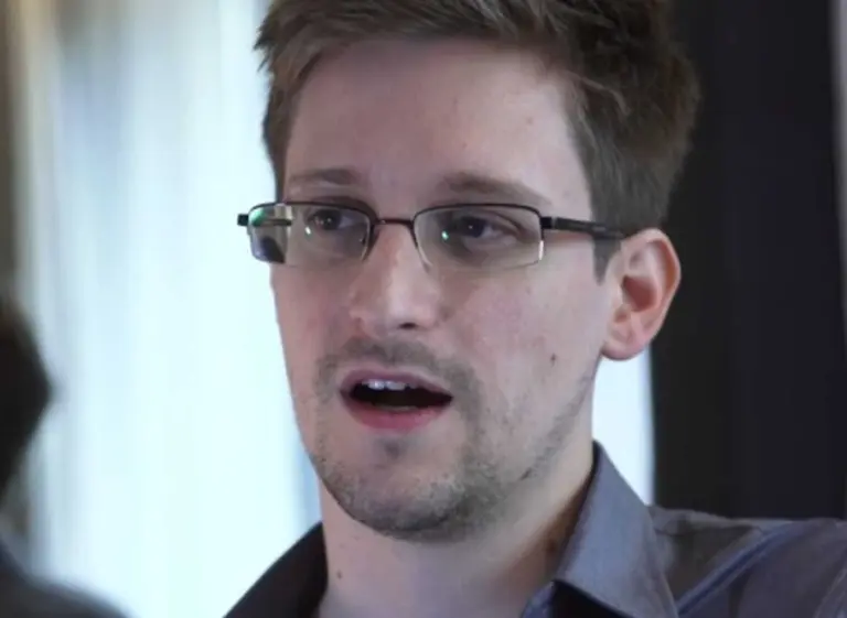 Llega a YouTube la primera pelí­cula sobre Edward Snowden