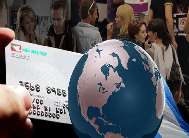 El consumo con tarjeta en el exterior volvió a dispararse en las vacaciones de invierno