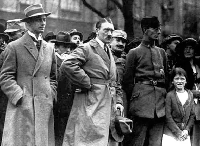 Los secretos de Hitler: hallan en EE.UU. el diario perdido de su confidente