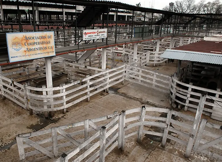El paro del campo finaliza a la medianoche y se sintió en los puertos y mercados de hacienda