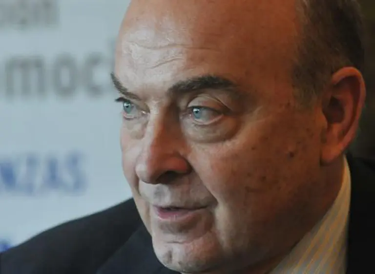 Para Cavallo, el Cedin podrí­a convertirse en una moneda "más estable que el peso"