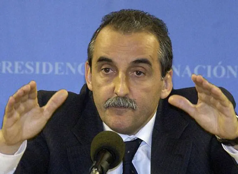 La poca adhesión al blanqueo hace que la urgencia de Moreno por dólares no tenga lí­mites