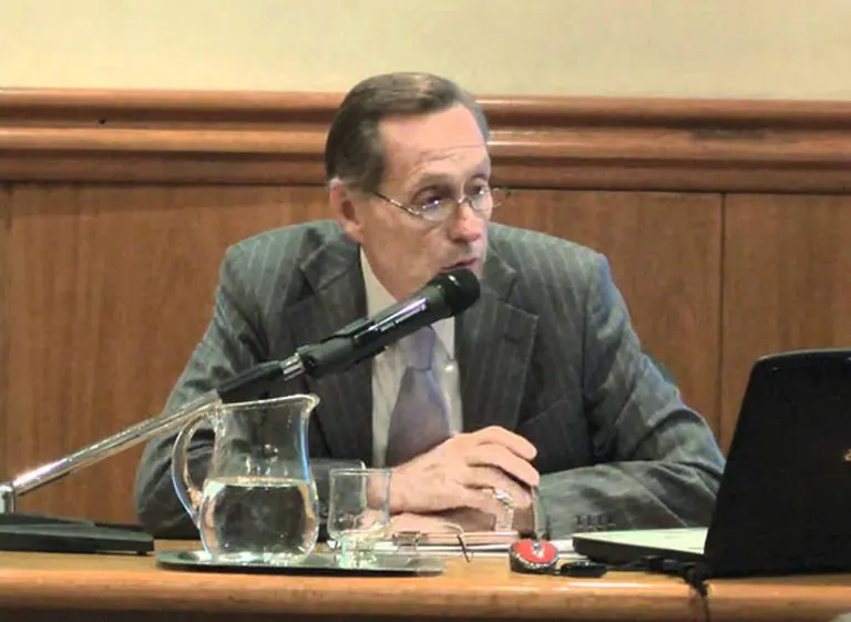 Ex canciller asumió como nuevo académico en Ciencias Morales y Polí­ticas