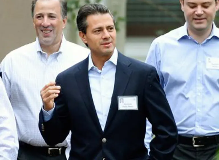 El presidente de México interviene en la disputa sobre la televisión