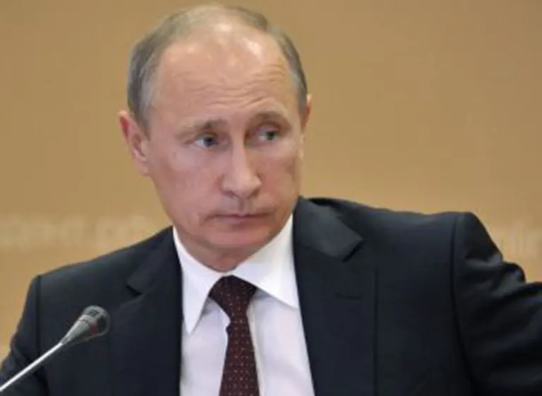 Se agrava la crisis bancaria rusa por la devaluación del rublo y la falta de fondos frescos