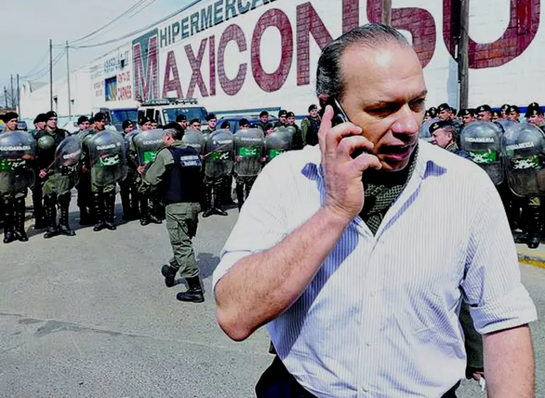 Acusan a Berni de infiltrar agentes encubiertos en protestas laborales