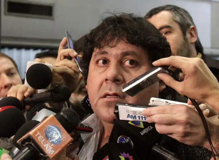 Segovia no sabí­a que grababan y quedó expuesto: "Poné en Twitter que nos tiraron bombas"