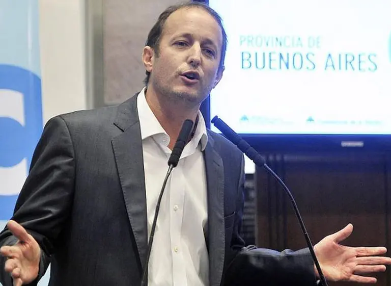 Insaurralde defendió el cepo cambiario y pidió a los jueces "aplicar la rigurosidad de la ley"