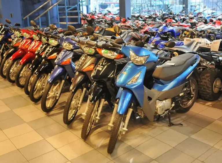 Concesionarios de motos se declaran en emergencia y piden acuerdo de precios
