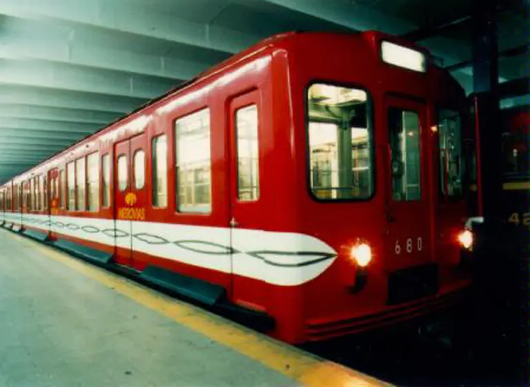 Luego del conflicto, comenzó a prestar servicio completo la lí­nea B del subterráneo