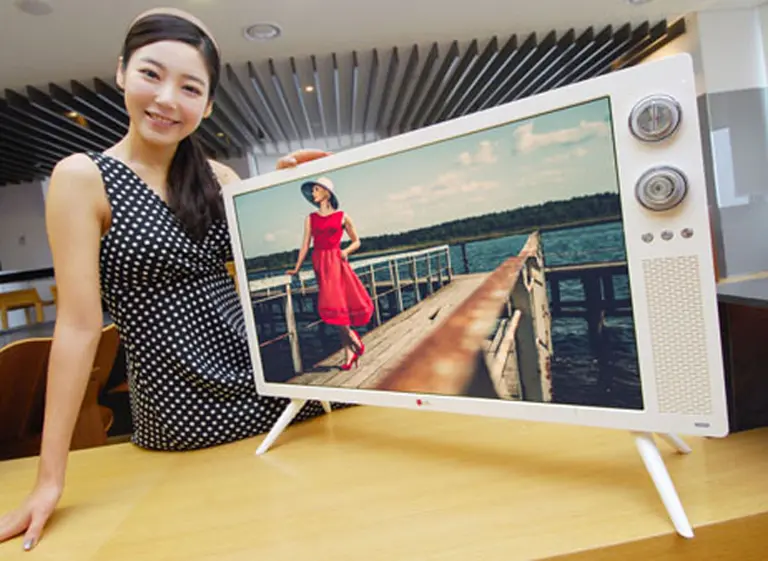LG presenta un televisor plano con aspecto de tele de tubo de la década del 70
