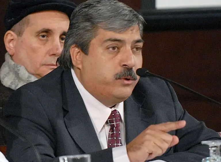 Piden a Cirielli que justifique una casa de lujo en Nordelta