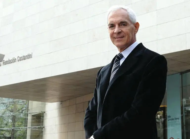 Condenan a Costantini por manipular el precio de las acciones de Consultatio