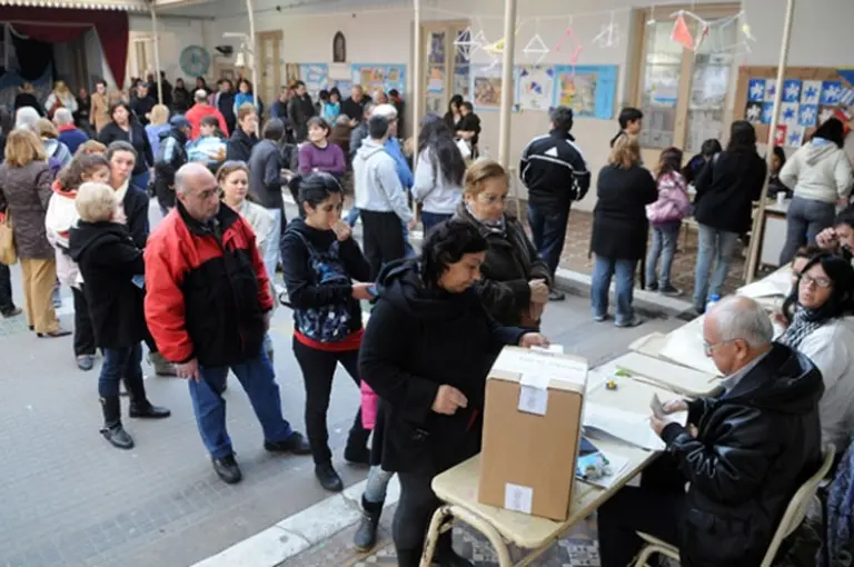 La caí­da de los votos en el conurbano evidenció cómo la inflación le jugó en contra al Gobierno