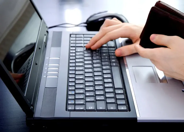 Paso a paso: cómo hacer para comprar "dólares ahorro" a través del Home Banking