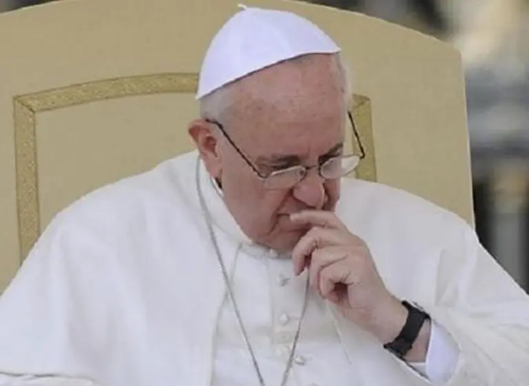 El papa Francisco decidió que el Banco Vaticano continúe operativo