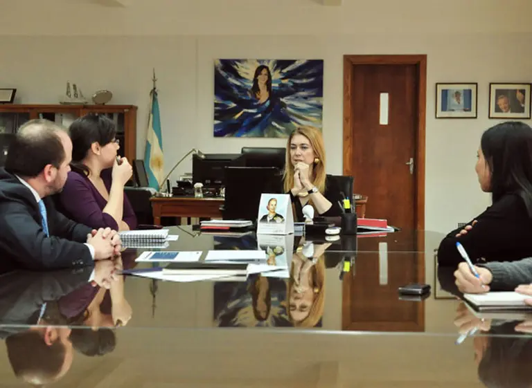 Evalúan comenzar a exportar celulares ensamblados en Tierra del Fuego al mercado venezolano