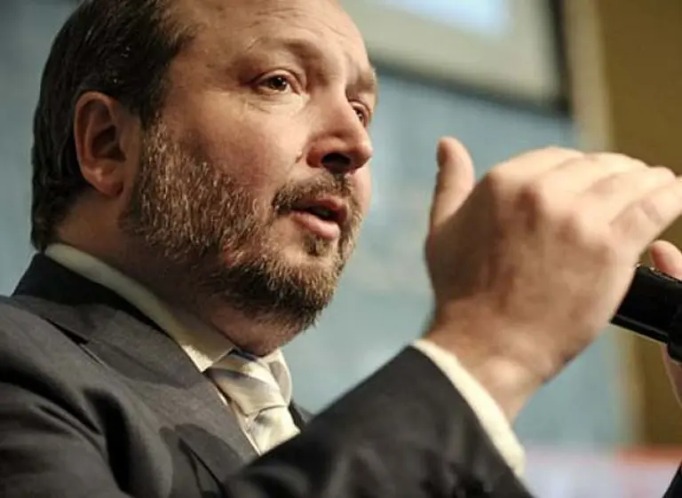 Duro mensaje de Sabbatella a la Corte: "Estén a la altura de la democracia"