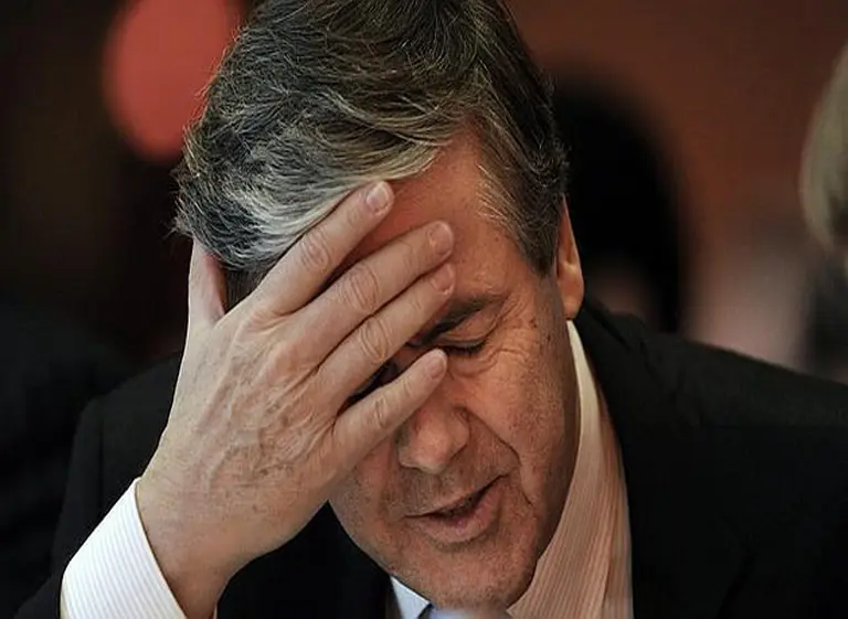 Renuncia el presidente de Zurich tras el presunto suicidio del director financiero