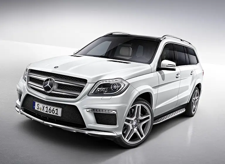 Mercedes Benz presentó la GL, una SUV para siete pasajeros