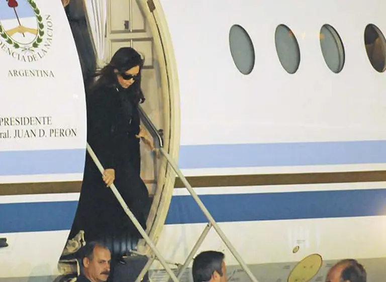 Cumbre del G20: Cristina hará una escala en Marruecos para evitar el embargo del Tango 01