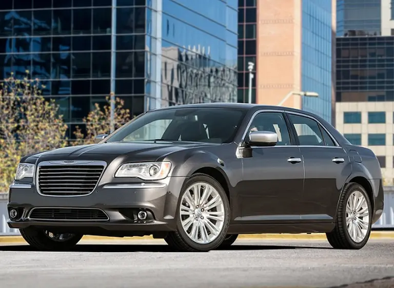 Chrysler lanza el nuevo 300C al mercado argentino