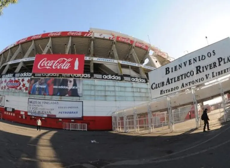 Se terminó el canje de entradas en River: se viene un nuevo sistema y un "tarifazo"