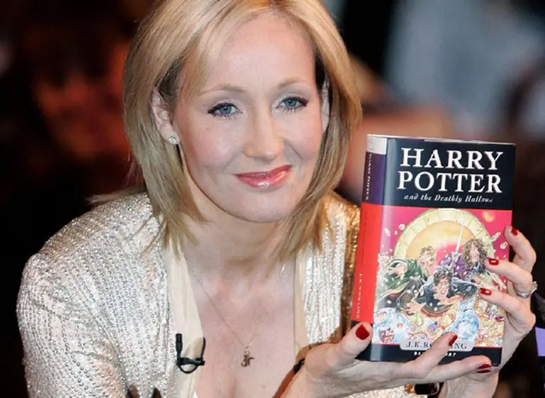 J.K. Rowling revela en Twitter el secreto de la escritura de Harry Potter