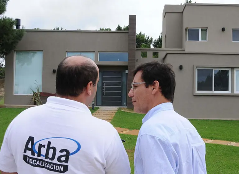 ARBA une fuerzas con intendentes para detectar construcciones no declaradas