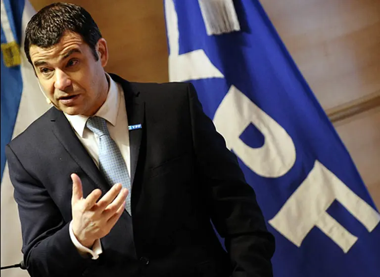 YPF acordó con Chubut extender concesiones en la provincia hasta 2047