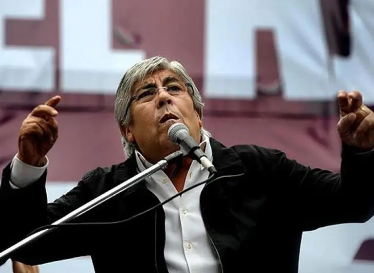 Moyano, furioso por una denuncia en su contra, anunció una marcha de Camioneros