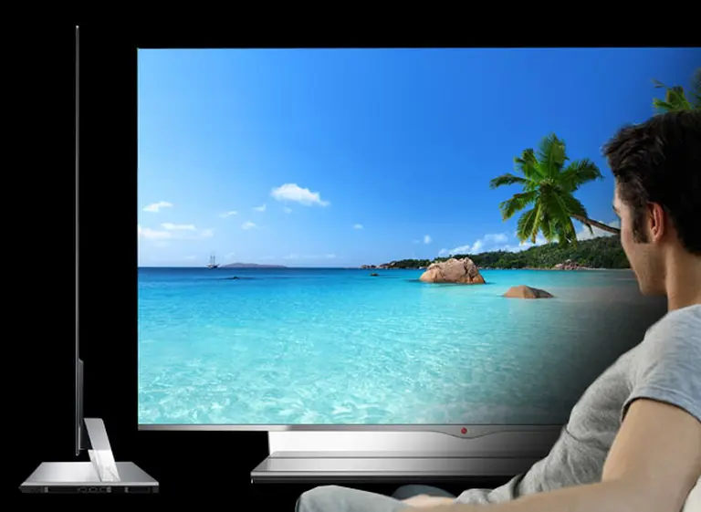 LG toma la delantera y presenta en la Argentina el OLED, una TV ultra delgada que pesa 3,5 kg