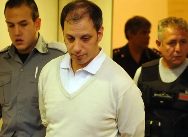 Prisión perpetua para el ex baterista de Callejeros por el homicidio de su esposa