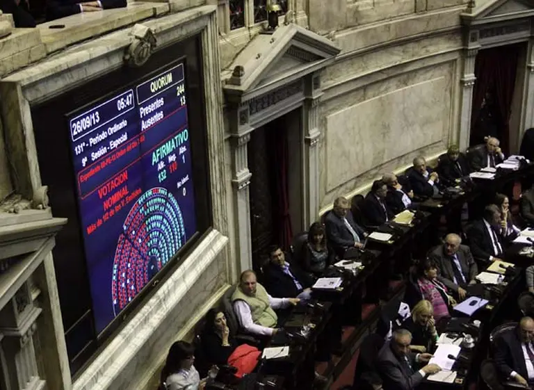 Diputados avanzó con el aumento de impuestos a autos de alta gama y se vota mañana