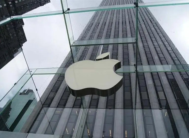 Después de más de cinco años, las acciones de Apple cotizan por debajo de los u$s100