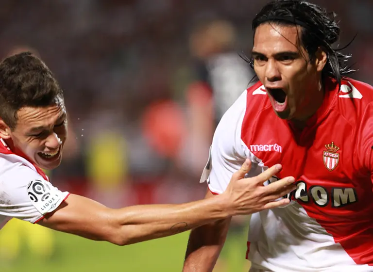 Los clubes de fútbol de Francia pagarán impuestos a grandes fortunas