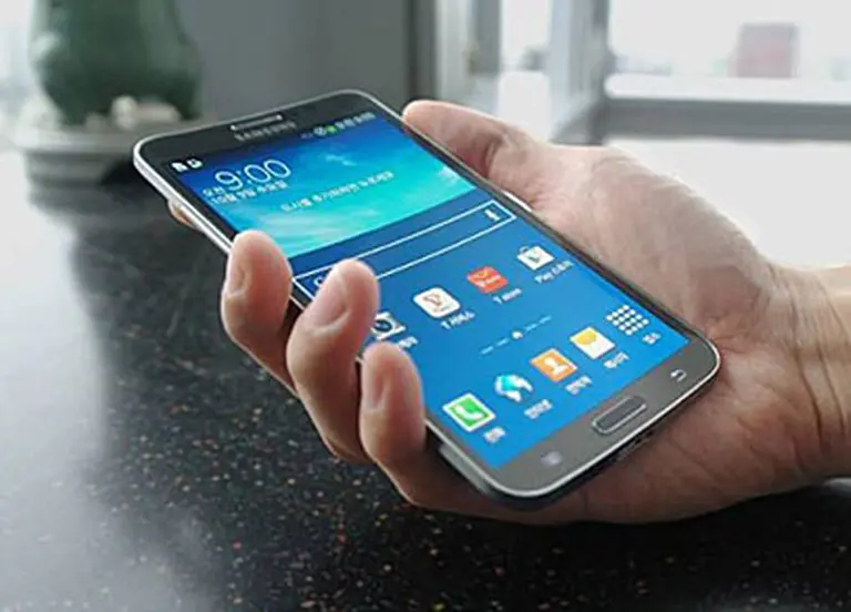 Samsung lanza Galaxy Round, el primer "smartphone" con pantalla curva