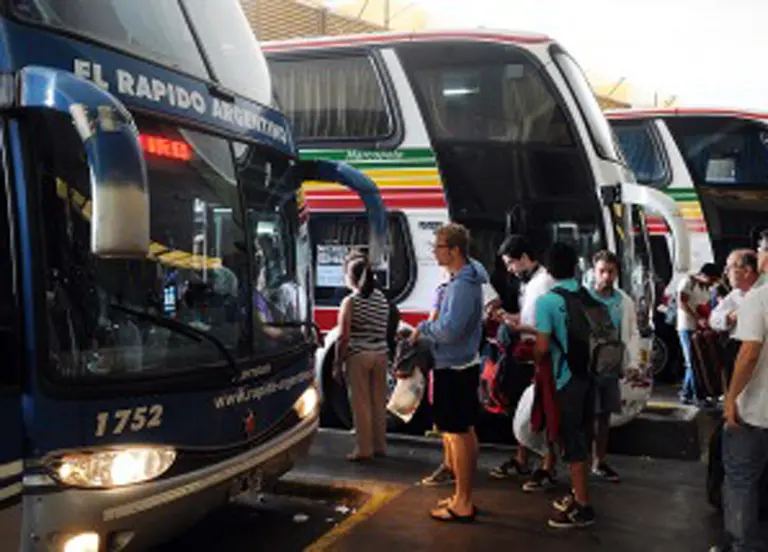 Despegar.com entra en la venta de pasajes en micros