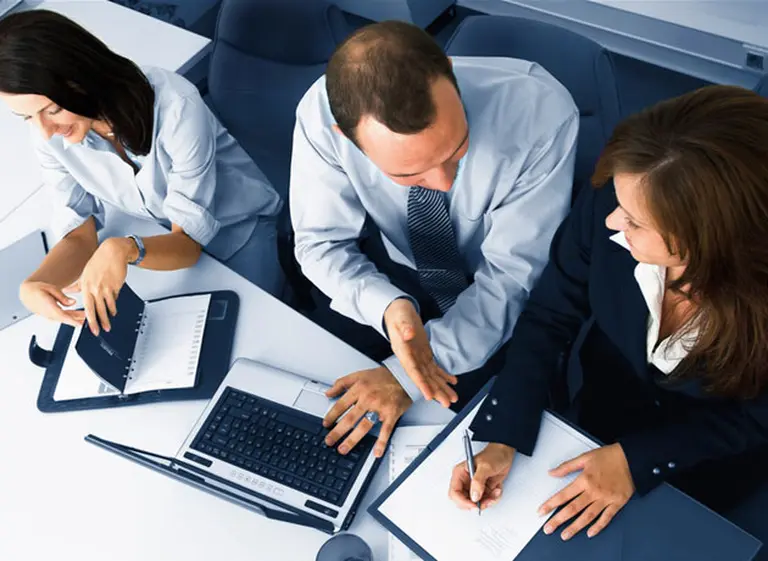 Presentan una aplicación para que los empleados valoren a sus compañeros de trabajo