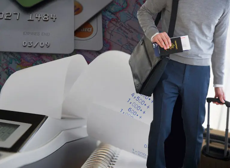 Dime si eres monotributista o empleado y te diré cómo usar el recargo por compras en el exterior