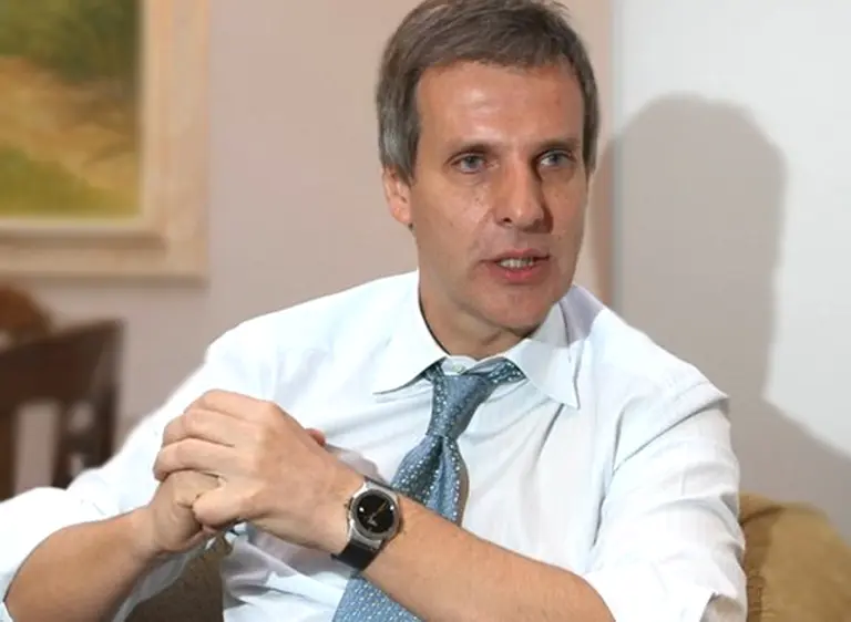 Redrado criticó las medidas para frenar al dólar: "Descansar sólo en la tasa es ponerle una curita a la herida"
