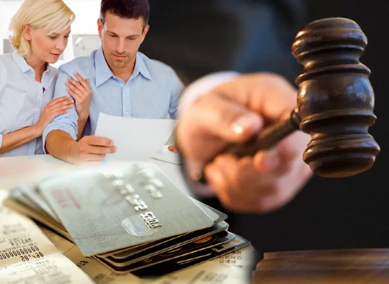 Tarjetas: ¿puede el Gobierno imponer cupos o subir las percepciones para gastos en el exterior?