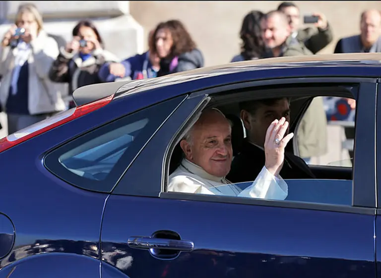 El diario Le Monde también eligió al Papa Francisco como personaje del año