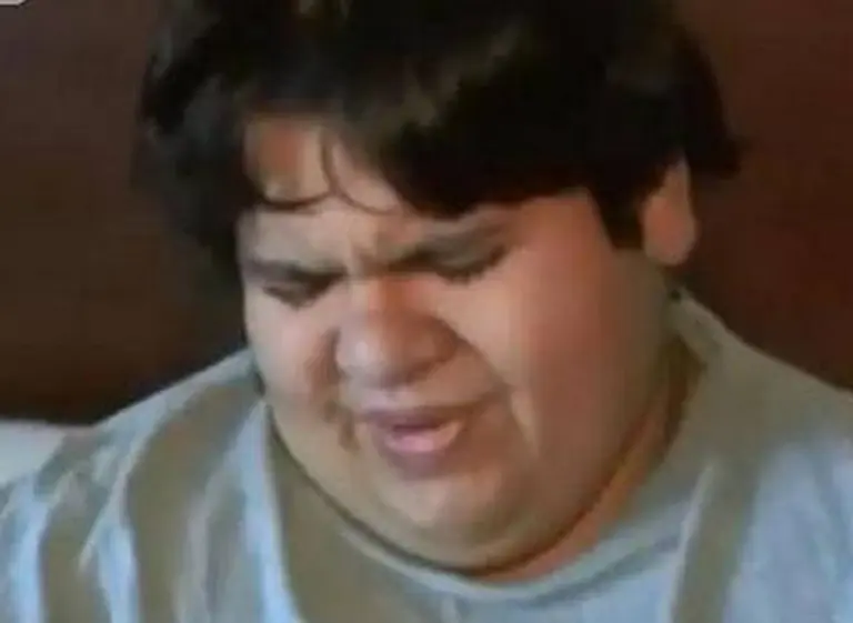 No lo dejaron subir al avión "por gordo" y deberá volver desde EE.UU. en barco