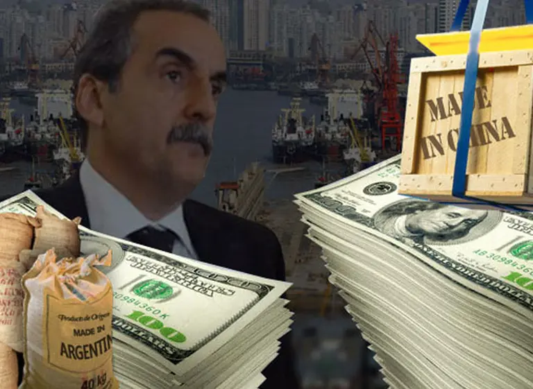 Se fue el "modelo hecho hombre": cómo las grietas de la economí­a se comieron al secretario